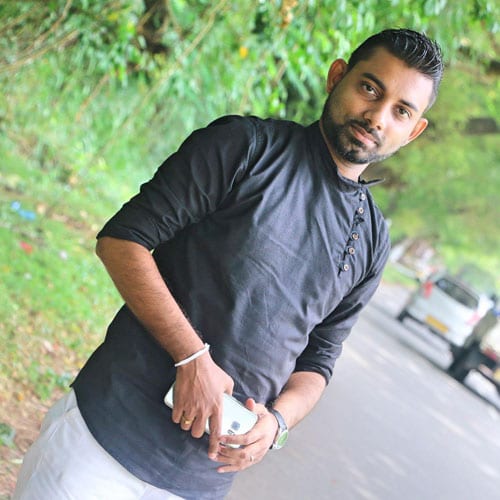 එකමත් එක කාලෙක