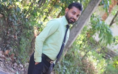 ගොඩක් දවසකින් එළියට බැස්සා Business Meeting එකකට යන්න කියලා