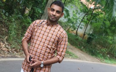 අද සවස ගෙදරින් පිටත් වෙන්න සූදානම් වෙලා ගත් ඡායාරූප කිහිපයක්