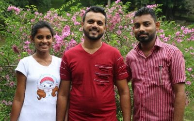 පොඩි කාලේ ඉස්කෝලෙන් එක පාරක් මල් වත්ත ? බලන්න ආවා