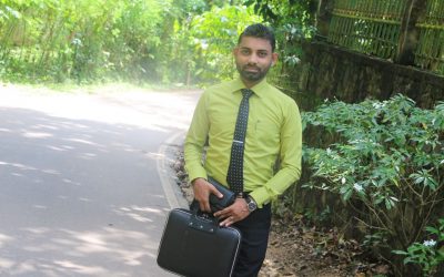 Business Meeting/Program එකකට යන්න සූදානම් වෙලා