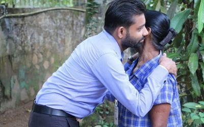 ප්‍රොජෙක්ට් වලට යන්න කලින් අම්මගේ ආශිර්වාදෙයි, උම්මයි ගත්තා