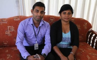 පොඩි අක්කා බලන්න ආවා