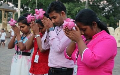 මහියංගනය චෛත්‍යය වන්දනා