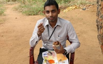 දිවුල් සහ අඹ කනවා