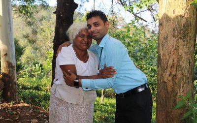 හැම දිනයකම හැම පැයකටම සැරයක් ආශිර්වාද