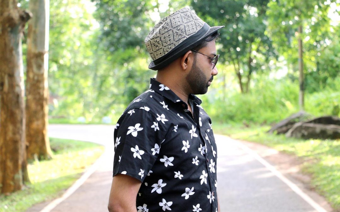 අපගේ නොසතුටට ලොකුම හේතුව අධිතක්සේරු කිරීමයි…