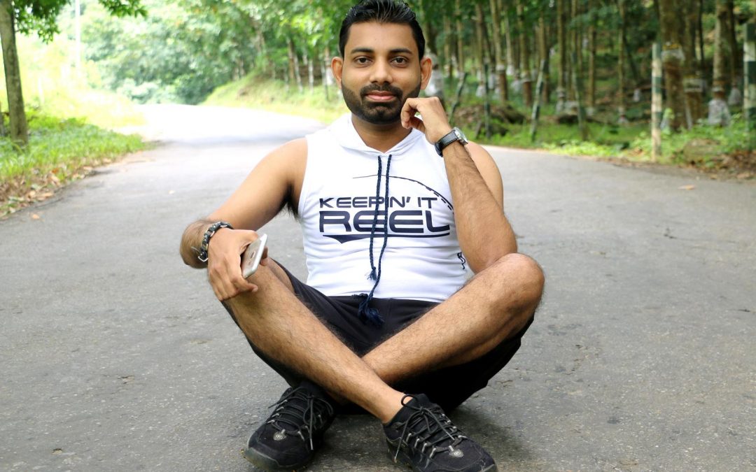 කොච්චර ප්‍රශ්න තිබුනත් හිනාවෙලා ජිවත් වෙන්න…